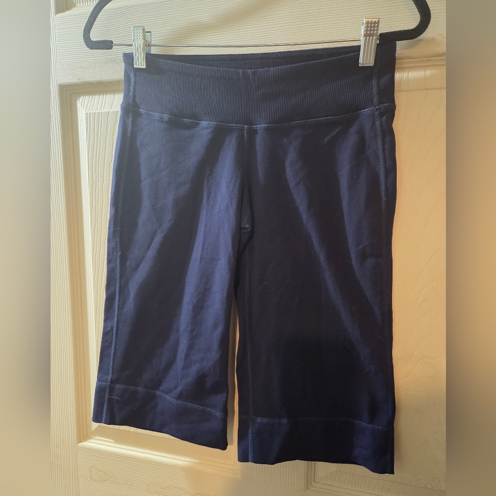 Navy Blue Lululemon Loose Cropped Leggings Size 4